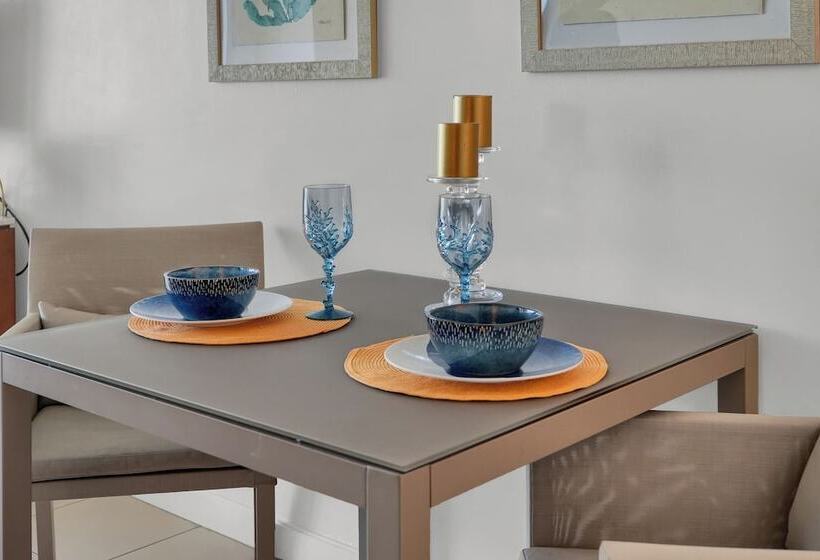 Beautiful Blue Gold Studio Ocean View