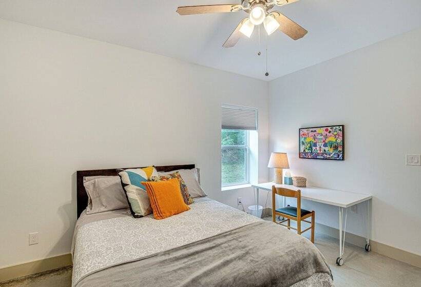 Tranquil Retreat: Half Mi To Cedar Creek Reservoir