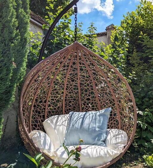 Bed and Breakfast Maison A Deux Mains