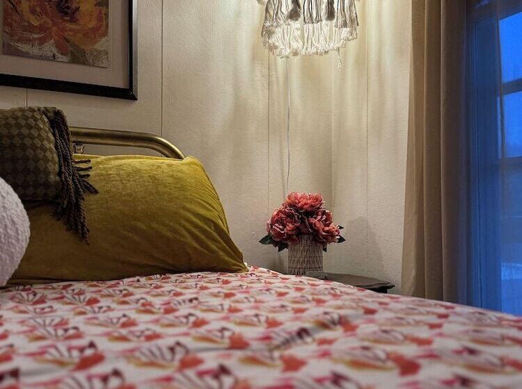 مبيت وإفطار The Boho Buffalo Inn