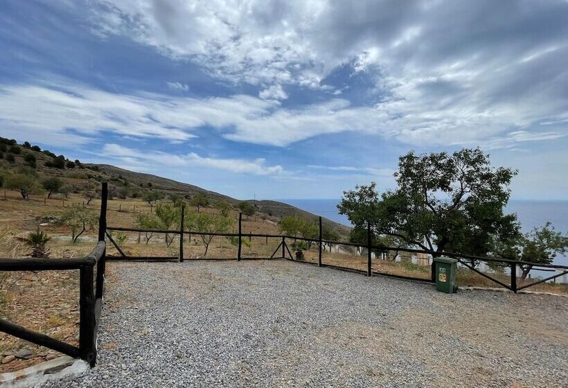 Belvilla By Oyo La Suerte Crisantemo