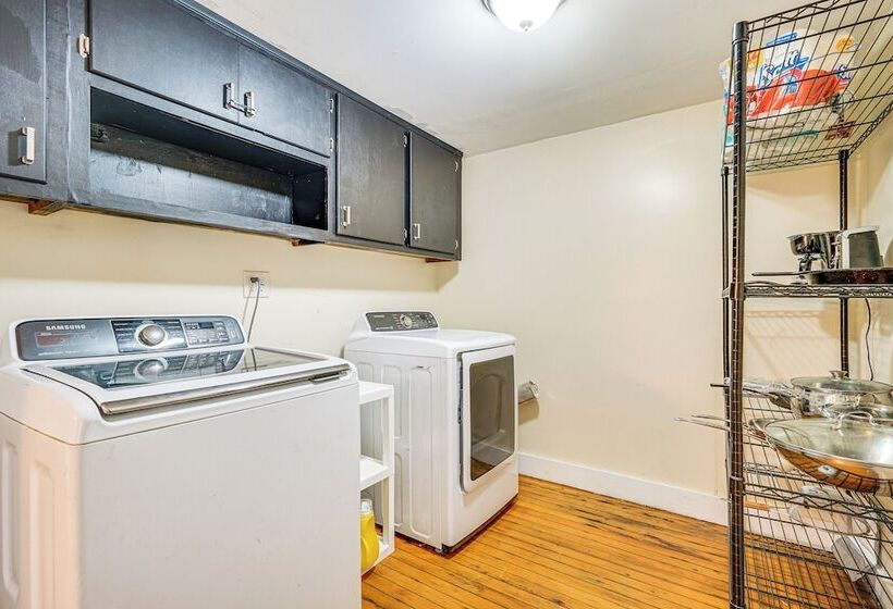 Bennington Gem W/ Smart Tv Near Historic District!