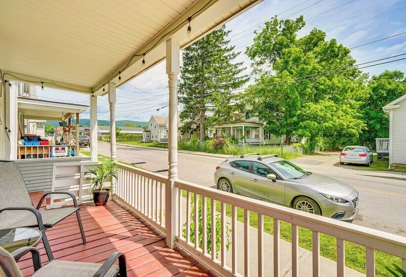 Bennington Gem W/ Smart Tv Near Historic District!