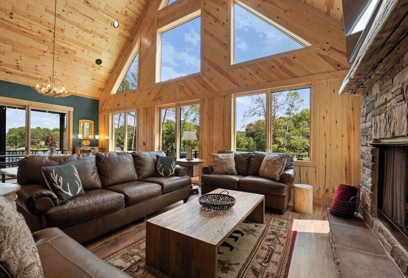 Black Bear & Blue Heron By Avantstay 2 Lakefront Homes, Sleeps 43 Pool, Dock, Theater