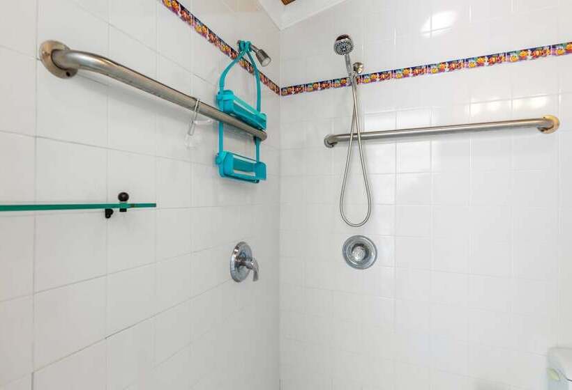 Blue Heron By Avantstay Pool & Bbq In Key West