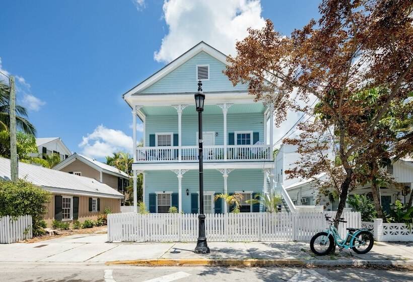 Blue Heron By Avantstay Pool & Bbq In Key West