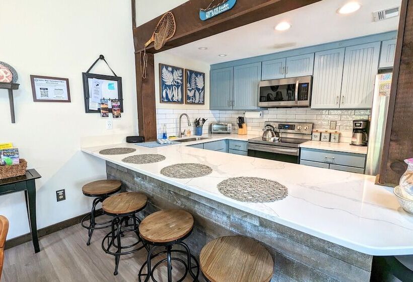 Boulder Pointe By Avantstay Deck & Forest Views, Boulder Lake Club Passes