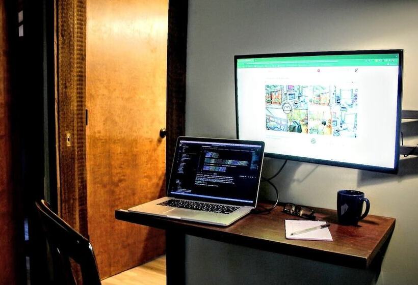 Boulder Pointe By Avantstay Deck & Forest Views, Boulder Lake Club Passes