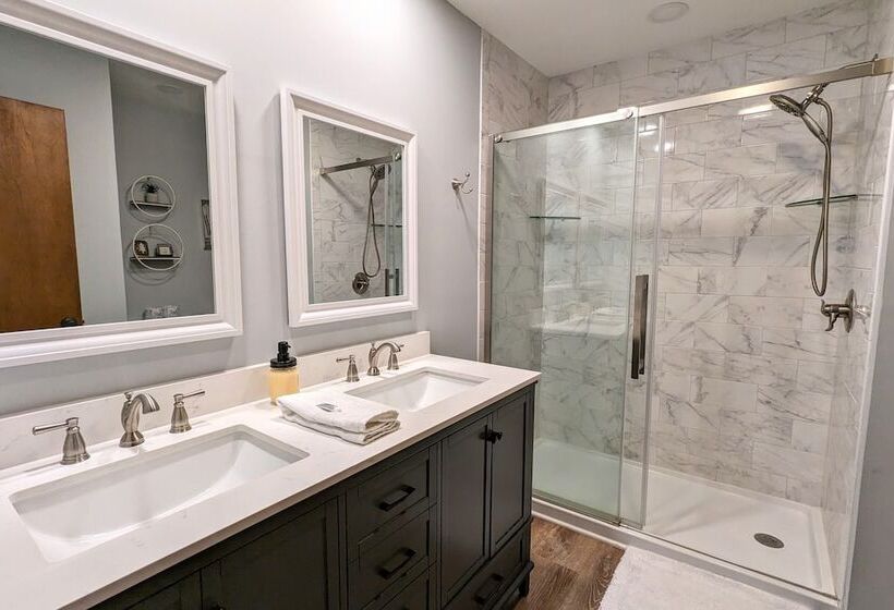 Boulder Pointe By Avantstay Deck & Forest Views, Boulder Lake Club Passes