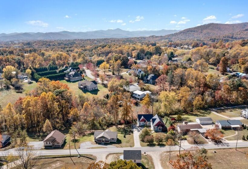 Bradford By Avantstay 10 Minutes To Downtown