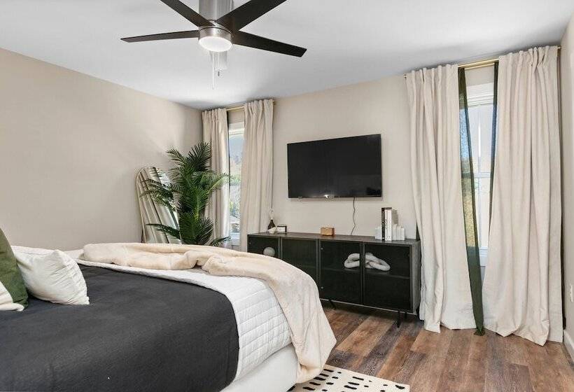 Bradford By Avantstay 10 Minutes To Downtown