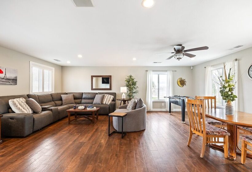 Breathtaking Meadows By Avantstay Temecula Group Retreat Pool, Pickleball, Firepit, Hot Tub