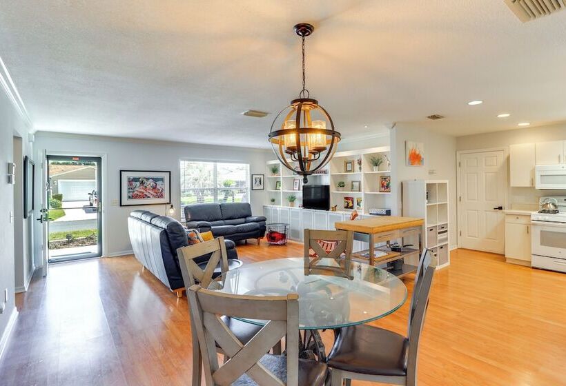 Lanai & Gas Grill: Bright Home In The Villages!