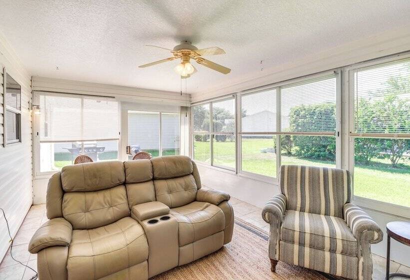 Lanai & Gas Grill: Bright Home In The Villages!