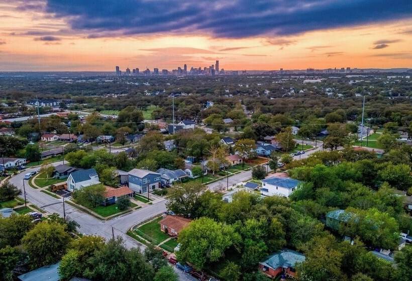 Clyde By Avantstay Great For Longer Stays, 12 Min To Downtown