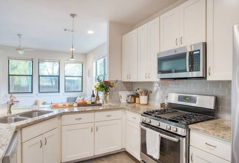 Clyde By Avantstay Great For Longer Stays, 12 Min To Downtown