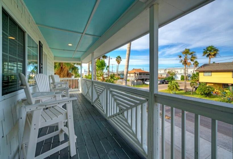 Private Pool, Yard W/ Fire Pit, Near The Beach Coasta Rita By Avantstay