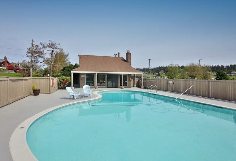 Coastal Chic Beach Condo By Avantstay Balcony