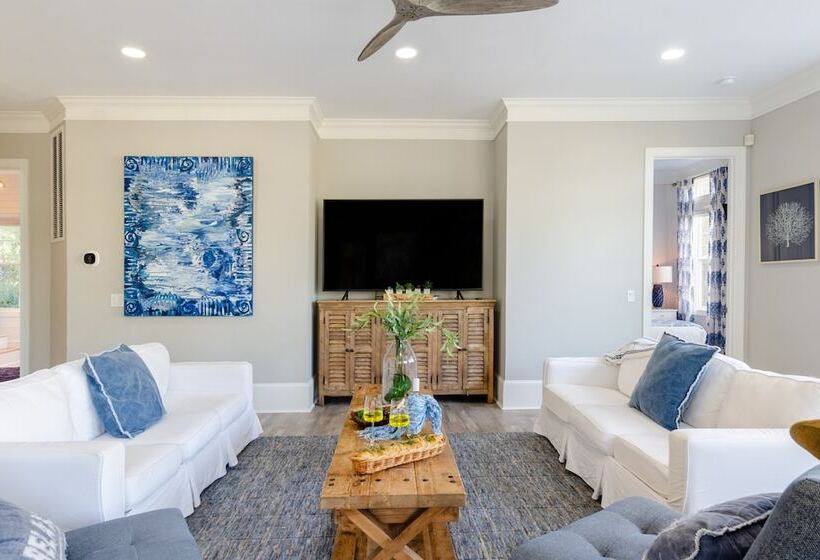 Cobalt Coast By Avantstay 7bdr, Steps From Beach