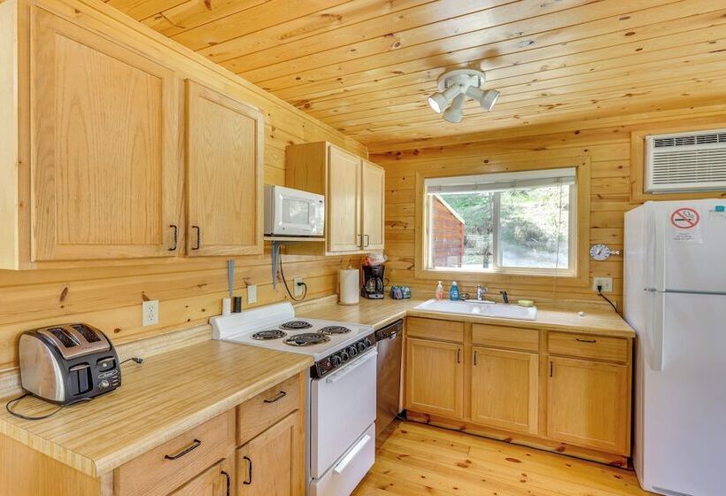 Pets Welcome: Cozy Cabin W/ Deck In Deadwood!