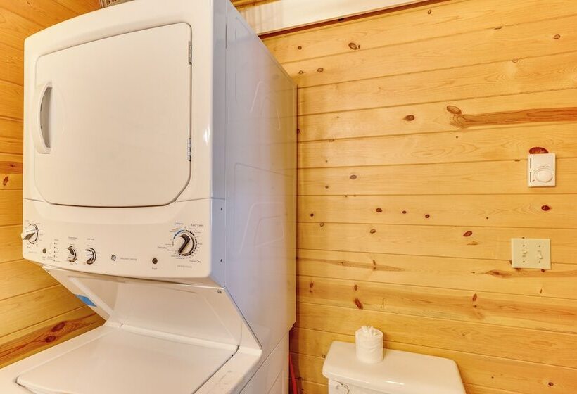 Pets Welcome: Cozy Cabin W/ Deck In Deadwood!