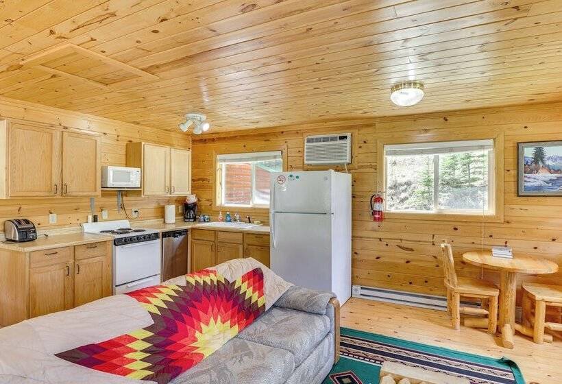 Pets Welcome: Cozy Cabin W/ Deck In Deadwood!