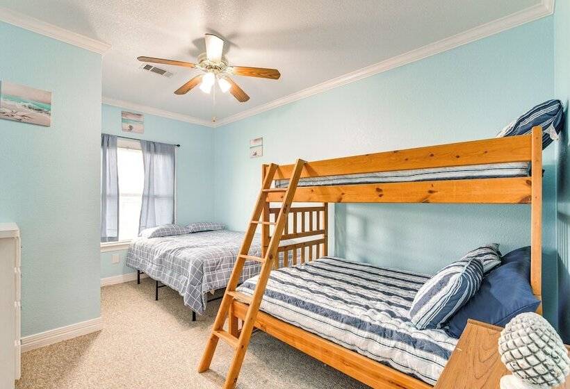 Crystal Beach Home W/ Deck + Ocean Views!