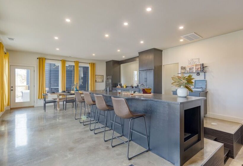 Dark Horse By Avantstay Hot Tub, Balcony, Views