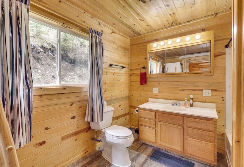 Deadwood Cabin W/ Foosball Table, Near Sanford Lab