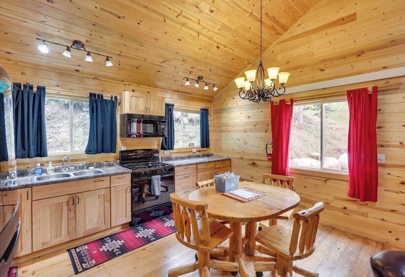 Deadwood Cabin W/ Foosball Table, Near Sanford Lab