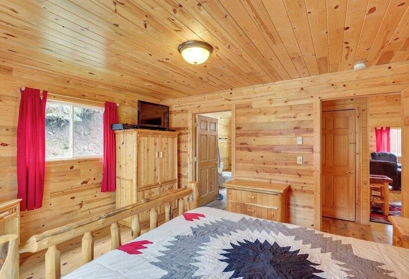 Deadwood Cabin W/ Foosball Table, Near Sanford Lab