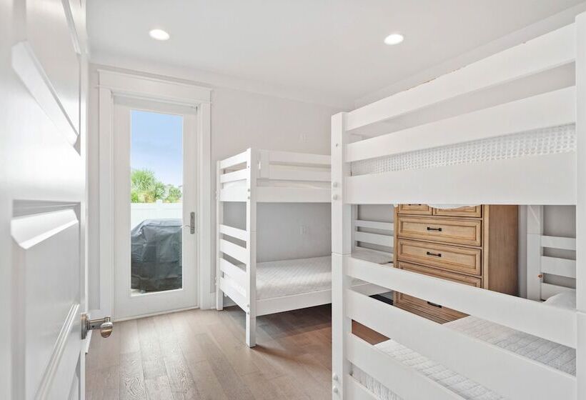 Destin Delight By Avantstay Majestic 3 Story Home Near Beach~wifi~bbq~pets Ok~community Pool Access