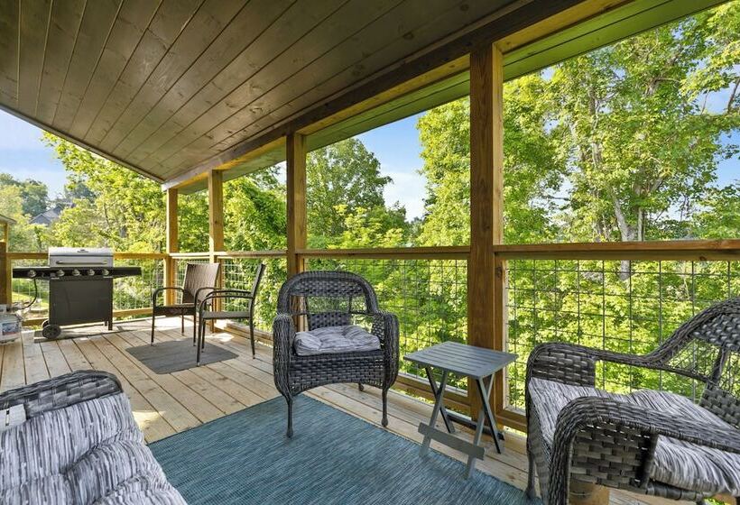 Eagle Mountain Cabin