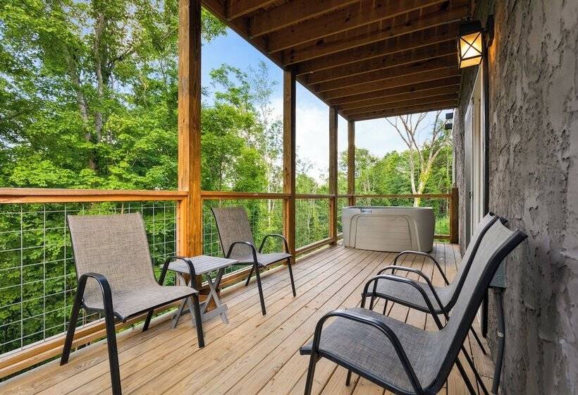 Eagle Mountain Cabin