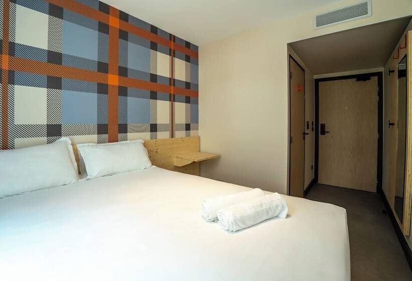 Easyhotel Marseille Euromed