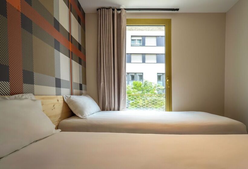 Easyhotel Marseille Euromed