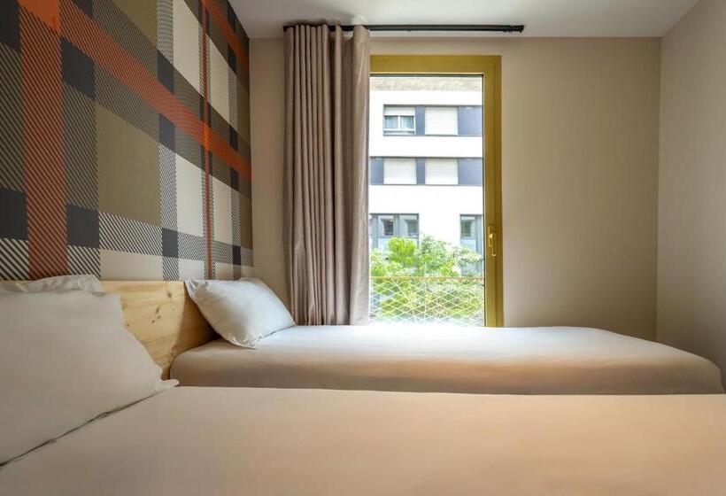 Easyhotel Marseille Euromed