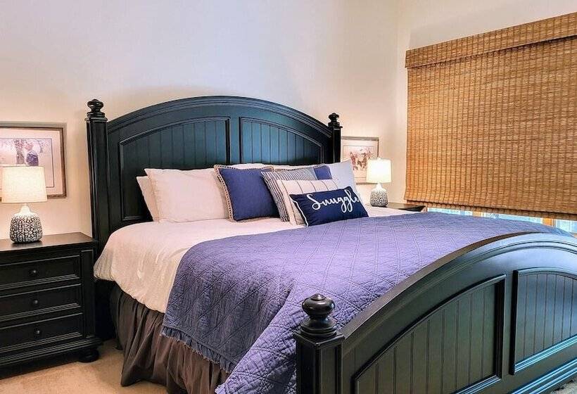 Elk Hollow By Avantstay Lakefront Chalet W/ Game Room & Fire Pit