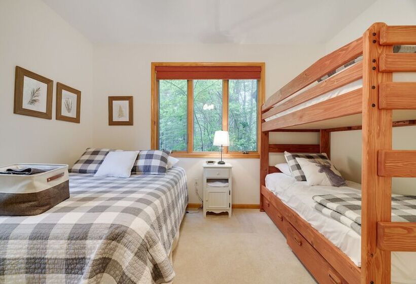 Elk Hollow By Avantstay Lakefront Chalet W/ Game Room & Fire Pit