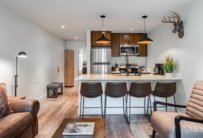 Etta Place 7 By Avantstay Ski In/ Ski Out Unit W/ Striking Views!