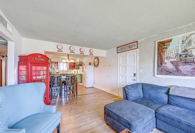 Family Friendly Clovis Home W/ Gas Grill + Patio!