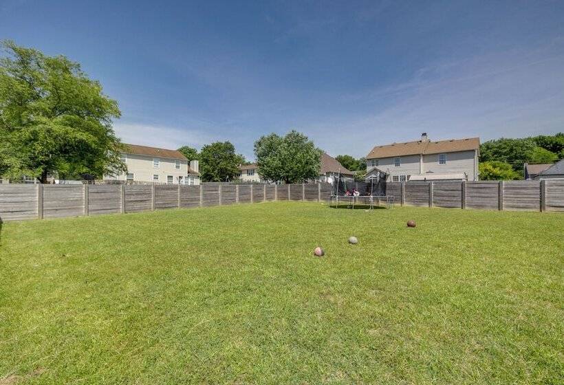 Family Friendly Indianapolis Home W/ Fenced Yard