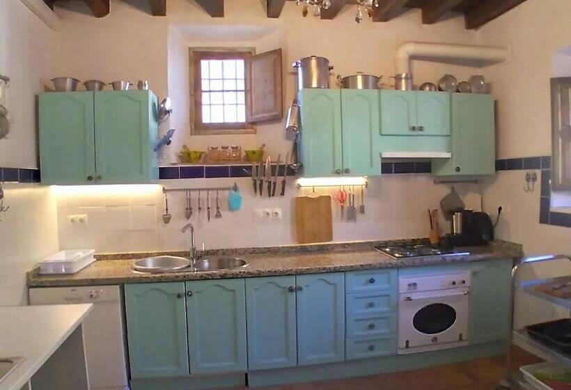 Andalusian Farmhouse For Workshops, Retreats Or Events