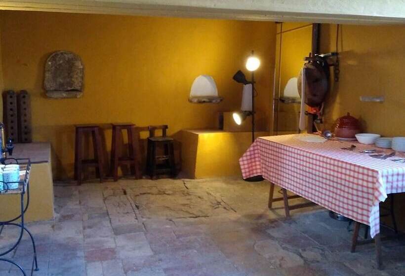 Andalusian Farmhouse For Workshops, Retreats Or Events