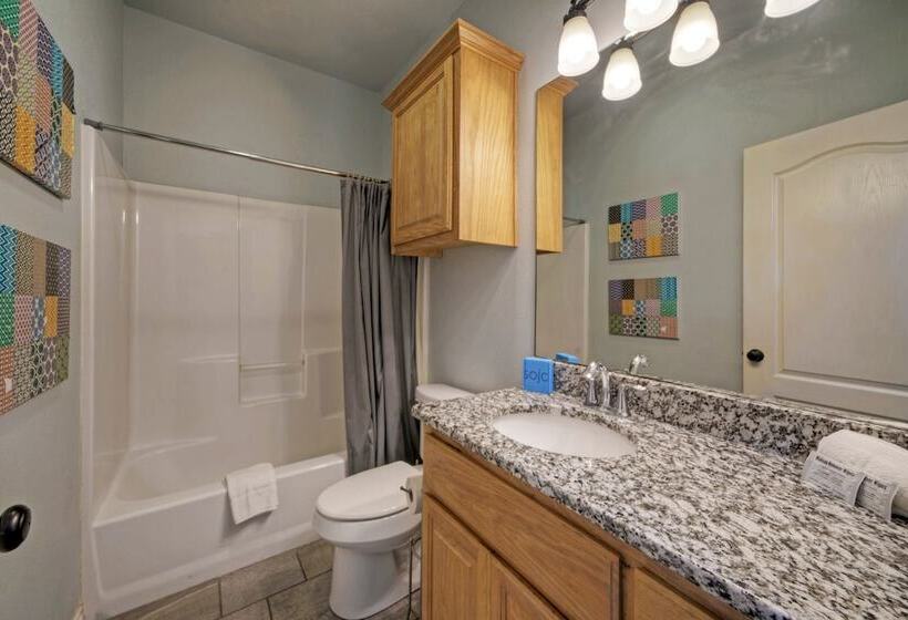 Balcony W/ Bay View Shared Pool + Boat Dock Fat Flounder By Avantstay