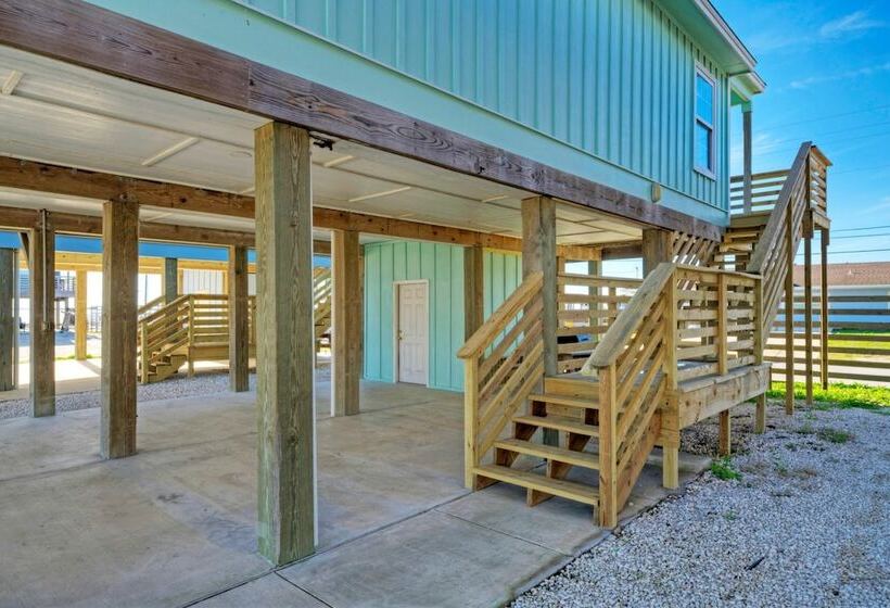 Balcony W/ Bay View Shared Pool + Boat Dock Fat Flounder By Avantstay