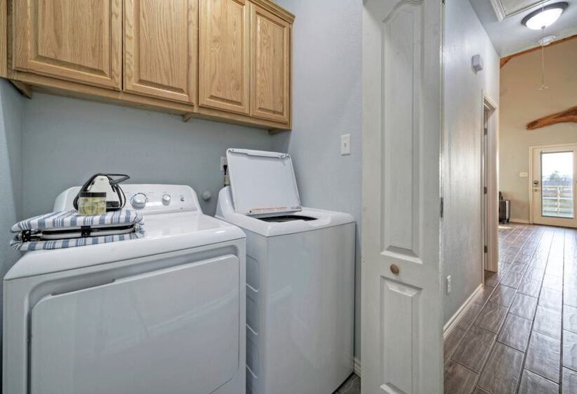 Balcony W/ Bay View Shared Pool + Boat Dock Fat Flounder By Avantstay