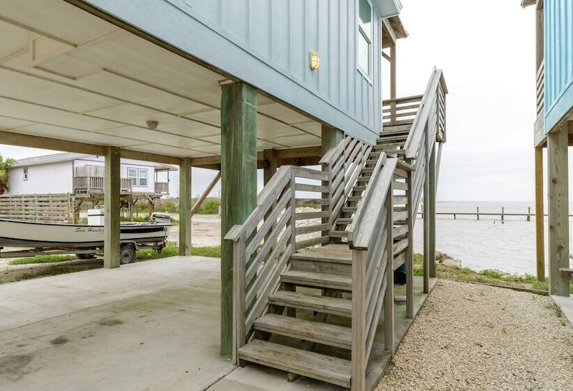 Waterfront, Shared Boat Dock & Pool W/ Views Fins And Feathers By Avantstay