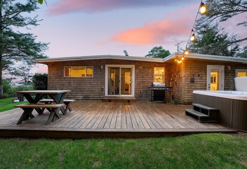 Four Bears By Avantstay Walk To Beach, Hot Tub, Ocean View