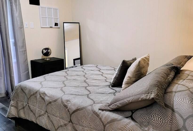 Frolic On Fern By Avantstay Enclosed Deck W/ Forest Views, Bar